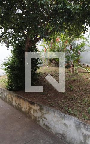 Casa à venda com 80m², 3 quartos e 2 vagasQuintal