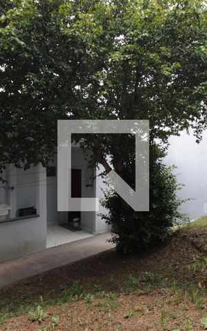 Casa à venda com 80m², 3 quartos e 2 vagasQuintal