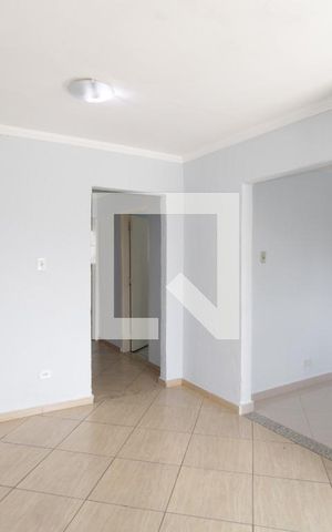 Casa à venda com 80m², 3 quartos e 2 vagasSala