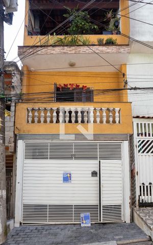 Casa à venda com 120m², 3 quartos e 1 vagaFachada