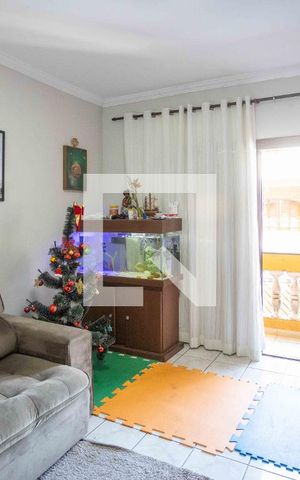 Casa à venda com 120m², 3 quartos e 1 vagaSala de TV