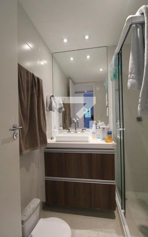 Apartamento à venda com 90m², 3 quartos e 2 vagas Apartamento à venda com 90m², 3 quartos e 2 vagasBanheiro Social