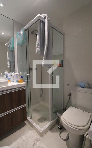 Apartamento à venda com 90m², 3 quartos e 2 vagas Apartamento à venda com 90m², 3 quartos e 2 vagasBanheiro Social