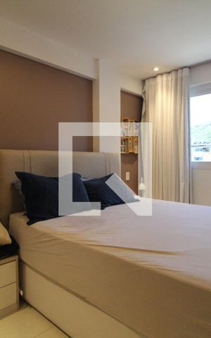 Apartamento à venda com 90m², 3 quartos e 2 vagas Apartamento à venda com 90m², 3 quartos e 2 vagasSuíte
