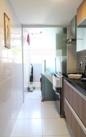 Apartamento à venda com 90m², 3 quartos e 2 vagas Apartamento à venda com 90m², 3 quartos e 2 vagasCozinha e Área de Serviço