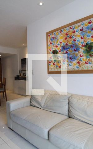 Apartamento à venda com 90m², 3 quartos e 2 vagas Apartamento à venda com 90m², 3 quartos e 2 vagasSala