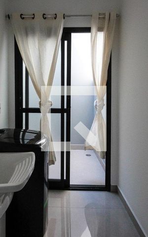 Apartamento para alugar com 28m², 1 quarto e sem vaga Apartamento para alugar com 28m², 1 quarto e sem vagaÁrea de Serviço
