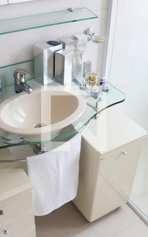 Casa à venda com 400m², 4 quartos e 4 vagasBanheiro da Suíte 1