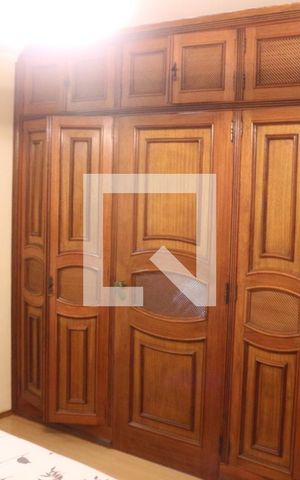 Casa à venda com 400m², 4 quartos e 4 vagasSuíte 1