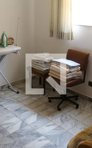 Casa à venda com 400m², 4 quartos e 4 vagasQuarto de Serviço