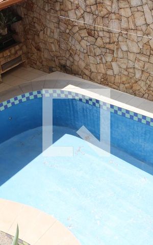 Casa à venda com 400m², 4 quartos e 4 vagasSacada