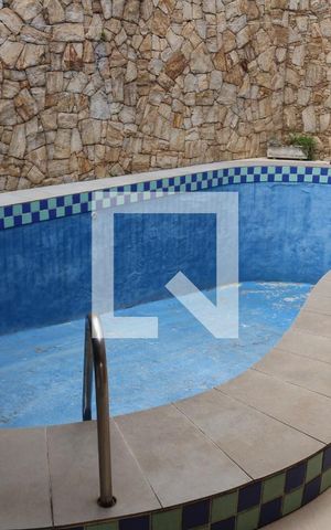 Casa à venda com 400m², 4 quartos e 4 vagasPiscina