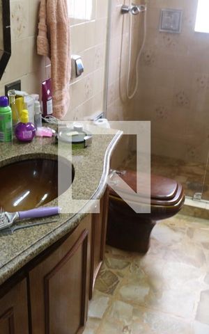 Casa à venda com 400m², 4 quartos e 4 vagasBanheiro