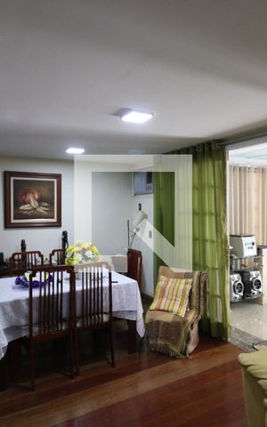 Casa de condomínio à venda com 175m², 4 quartos e 1 vagaSala 2