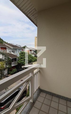 Casa de condomínio à venda com 175m², 4 quartos e 1 vagavaranda da suite 2
