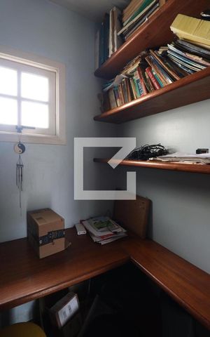 Casa de condomínio à venda com 175m², 4 quartos e 1 vagaSuíte 2
