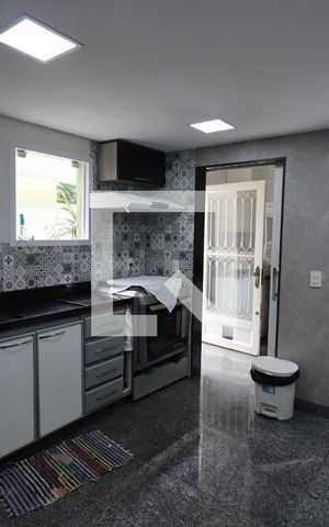 Casa de condomínio à venda com 175m², 4 quartos e 1 vagaCozinha