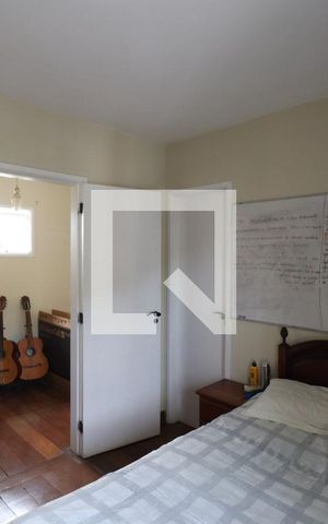 Casa de condomínio à venda com 175m², 4 quartos e 1 vagaSuíte 2