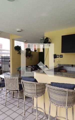 Casa de condomínio à venda com 175m², 4 quartos e 1 vagaÁrea comum - Piscina