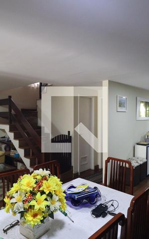 Casa de condomínio à venda com 175m², 4 quartos e 1 vagaSala 2