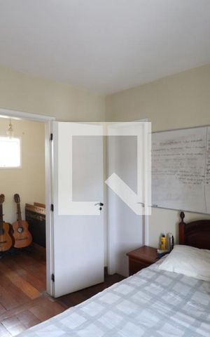 Casa de condomínio à venda com 175m², 4 quartos e 1 vagaSuíte 2
