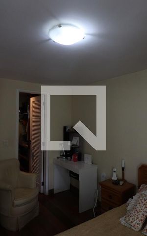 Casa de condomínio à venda com 175m², 4 quartos e 1 vagaSuíte 1