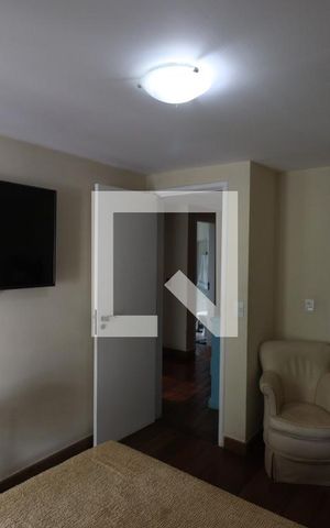 Casa de condomínio à venda com 175m², 4 quartos e 1 vagaSuíte 1