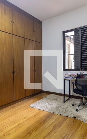 Casa para alugar com 320m², 3 quartos e 3 vagas Casa para alugar com 320m², 3 quartos e 3 vagasQuarto 3
