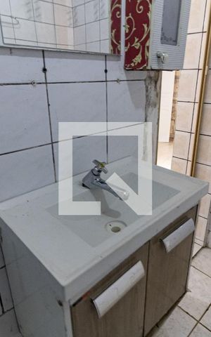Casa para alugar com 320m², 3 quartos e 3 vagas Casa para alugar com 320m², 3 quartos e 3 vagasBanheiro do Salão