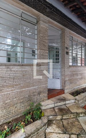 Casa para alugar com 320m², 3 quartos e 3 vagas Casa para alugar com 320m², 3 quartos e 3 vagasEntrada