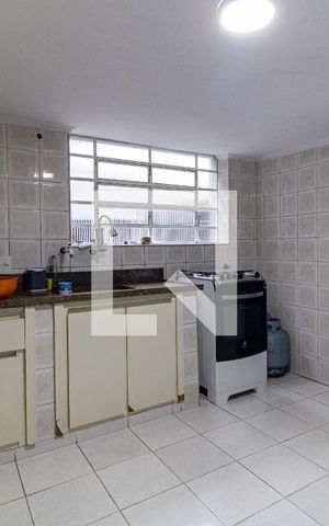 Casa para alugar com 320m², 3 quartos e 3 vagas Casa para alugar com 320m², 3 quartos e 3 vagasCozinha