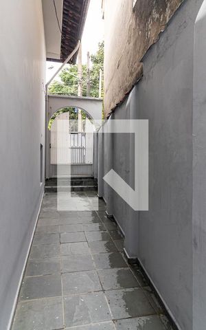 Casa para alugar com 320m², 3 quartos e 3 vagas Casa para alugar com 320m², 3 quartos e 3 vagasCorredor Lateral