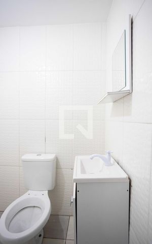 Casa para alugar com 54m², 1 quarto e sem vagaBanheiro