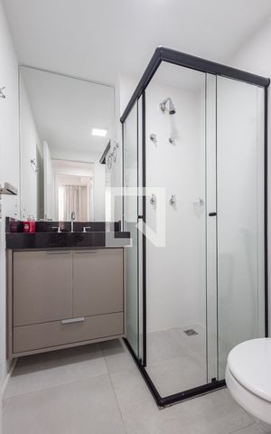 Apartamento para alugar com 55m², 2 quartos e sem vagaBanheiro