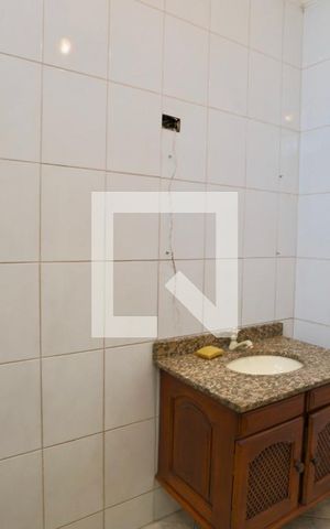 Casa à venda com 300m², 6 quartos e 2 vagas Casa à venda com 300m², 6 quartos e 2 vagasBanheiro Quarto 6