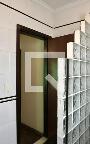 Casa à venda com 300m², 6 quartos e 2 vagas Casa à venda com 300m², 6 quartos e 2 vagasBanheiro do Quarto 3
