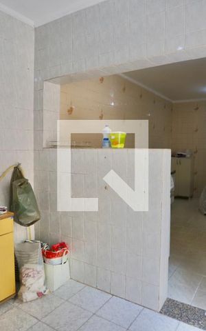 Casa à venda com 300m², 6 quartos e 2 vagas Casa à venda com 300m², 6 quartos e 2 vagasLavanderia