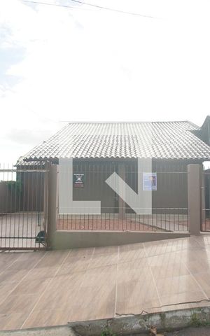 Casa para alugar com 120m², 3 quartos e 2 vagas Casa para alugar com 120m², 3 quartos e 2 vagasFachada