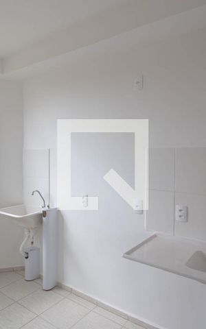 Apartamento para alugar com 44m², 2 quartos e sem vaga Apartamento para alugar com 44m², 2 quartos e sem vagaCozinha e Área de Serviço