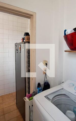 Apartamento à venda com 60m², 2 quartos e sem vaga Apartamento à venda com 60m², 2 quartos e sem vagaQuarto de Serviço