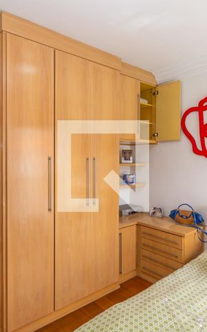 Casa à venda com 365m², 3 quartos e 2 vagas Casa à venda com 365m², 3 quartos e 2 vagasQuarto 1