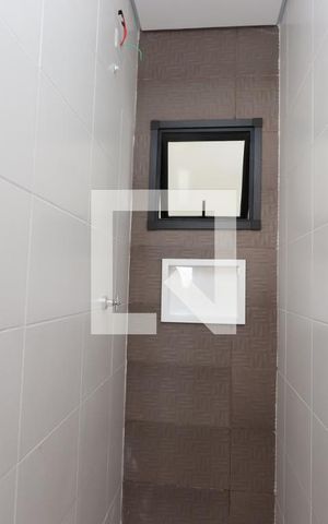 Apartamento à venda com 45m², 2 quartos e sem vagaBanheiro