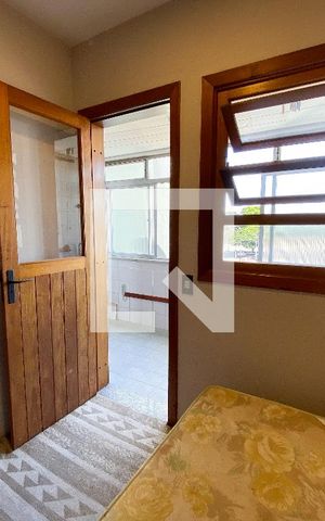Apartamento para alugar com 126m², 4 quartos e 1 vaga Apartamento para alugar com 126m², 4 quartos e 1 vagaQuarto de Serviço