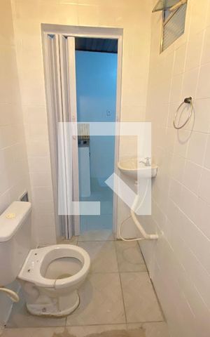 Casa para alugar com 60m², 2 quartos e sem vagaBanheiro