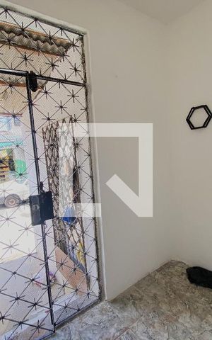 Casa para alugar com 60m², 2 quartos e sem vagaEntrada