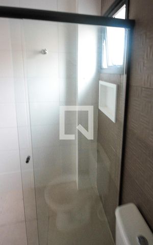 Apartamento à venda com 50m², 2 quartos e sem vaga Apartamento à venda com 50m², 2 quartos e sem vagaBanheiro
