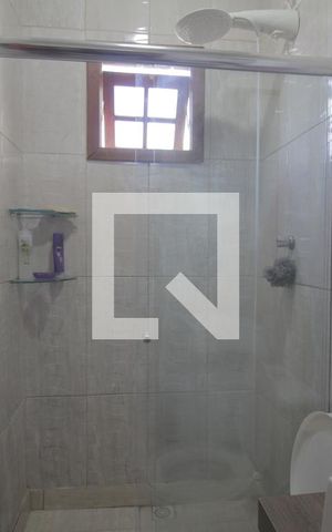 Casa para alugar com 45m², 2 quartos e 2 vagasBanheiro