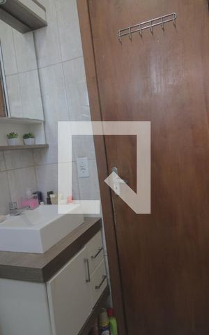Casa para alugar com 45m², 2 quartos e 2 vagasBanheiro