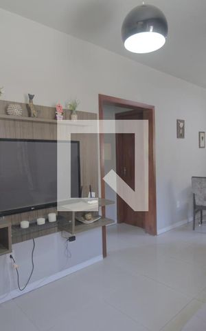 Casa para alugar com 45m², 2 quartos e 2 vagasSala