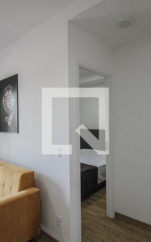Apartamento à venda com 32m², 1 quarto e sem vaga Apartamento à venda com 32m², 1 quarto e sem vagaSala